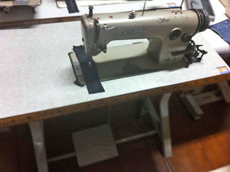 Maquina De Costura Overlock Industrial Usada